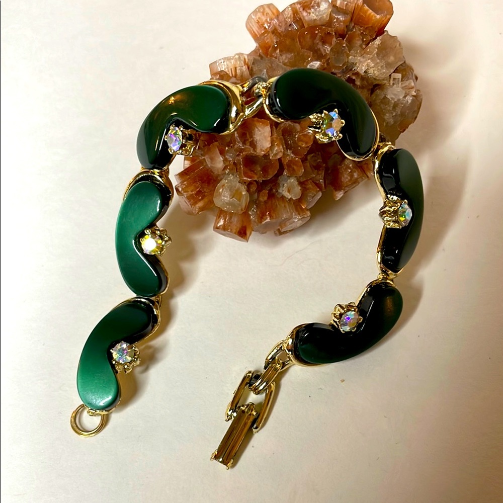 Vintage Goldtone Dark Green Thermoplastic Aurora Borealis Rhinestones Bracelet